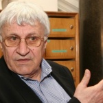 Проф. Андрей Пантев:  Никъде, където Алиансът се е намесил, не е станало по-добре