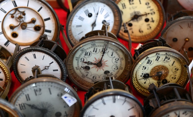 В 3 ч. преминаваме към лятното часово време