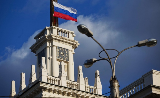 Крим премина към московско часово време (видео)