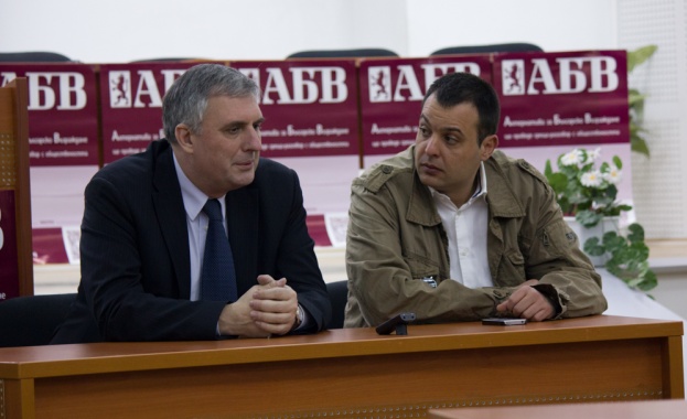 Ивайло Калфин: Хората от листата на АБВ ще работят и в бъдеще, не само за тези избори