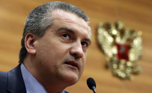 Банките в Крим се връщат към нормалната си дейност