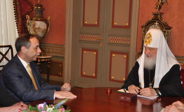 Патриарх Кирил се срещна с българския посланик в Москва