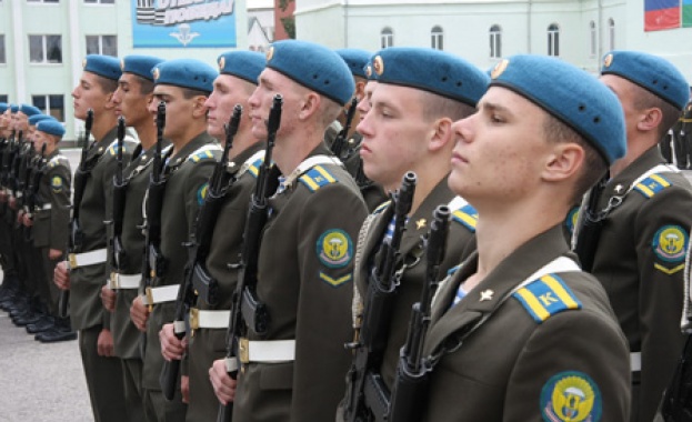 Повече от 140 кримски курсанта не могат да напуснат Харков