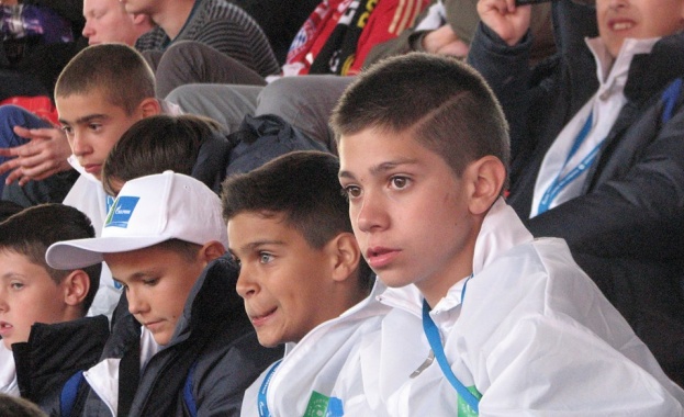 Двойно повече участници във "Футбол за приятелство"