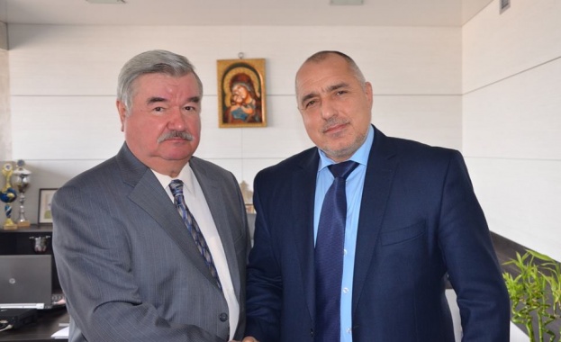 Меките санкции срещу Русия ще ударят икономиката и туризма ни, каза Борисов на Исаков