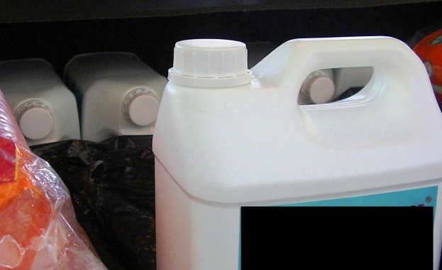 Предотвратен е опит за контрабанда на забранени за внос хербициди