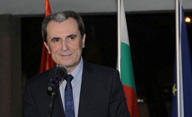 Орешарски: Ще се радваме големите виетнамски компании да присъстват на нашия пазар