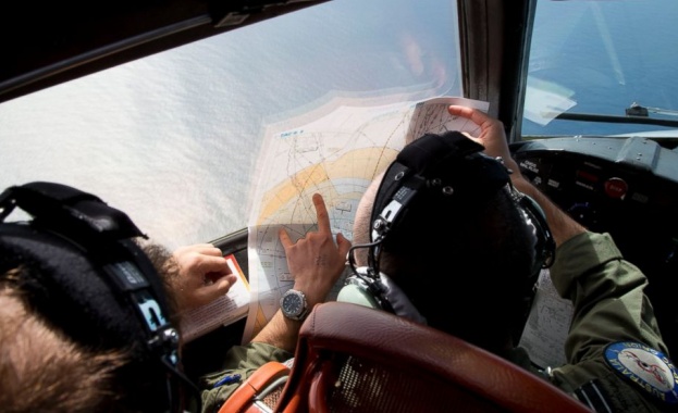 Ще търсят изчезналия Боинг и по суша