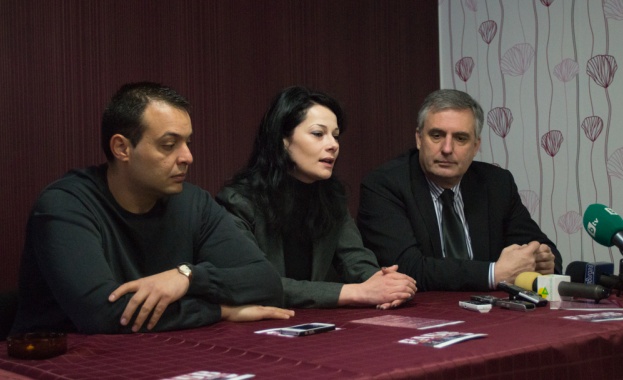 Найденова, АБВ: Трябва да направим така, че повече млади хора да останат в България