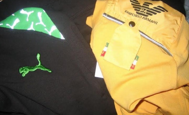 Маркови облекла в тайници на лек автомобил откриха митническите служители на Лесово