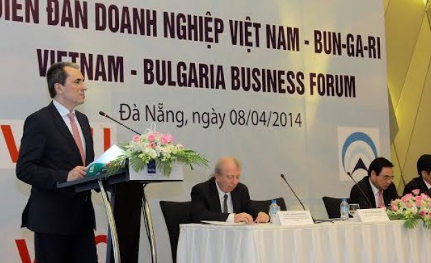 Орешарски в Ханой: В условията на рецесия запазваме икономическата си и финансова стабилност