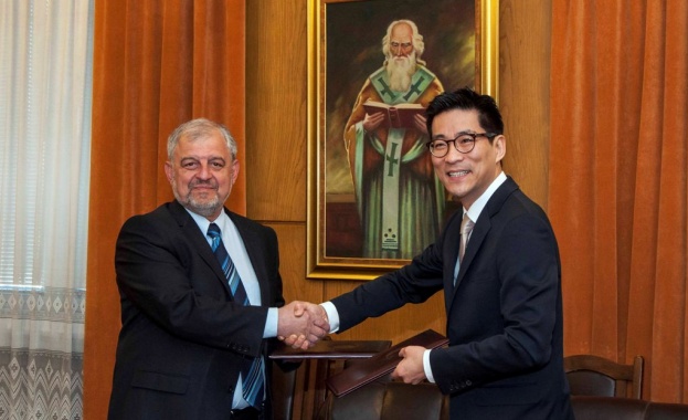 Samsung и Софийският университет в партньорство подобряват дигиталните умения на младите хора  