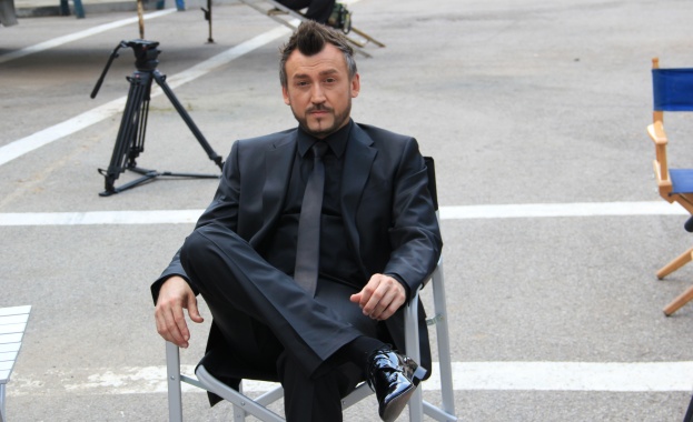 Любо Киров с размазващ лайв този петък