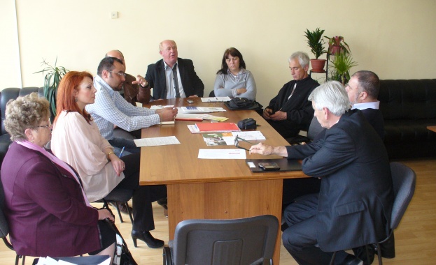 EVN България проведе поредните изнесени срещи с клиенти в рамките на инициативата „EVN при Вас"