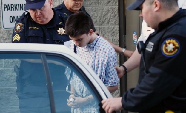 Нападателят от гимназията Мърисвил се изправя пред съда