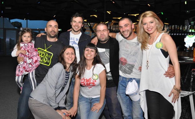 Звездите от "Под прикритие" играха билярд и боулинг благотворително