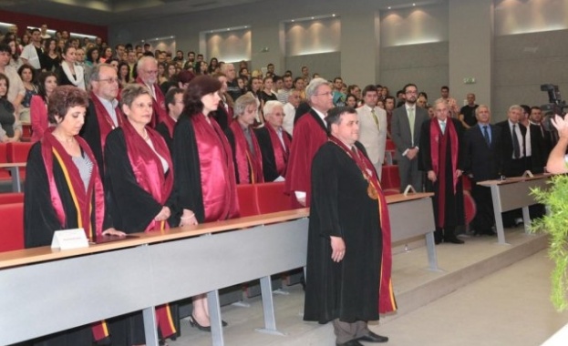 Отличават светило в неврохирургията с доктор хонорис кауза на МУ-Пловдив