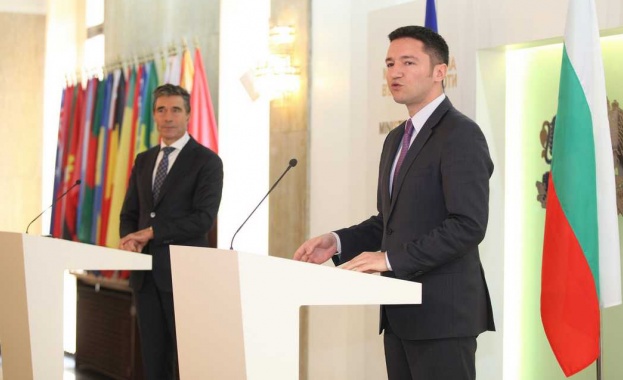 Кристиан Вигенин: България се утвърди като пълноправен и активен член на НАТО