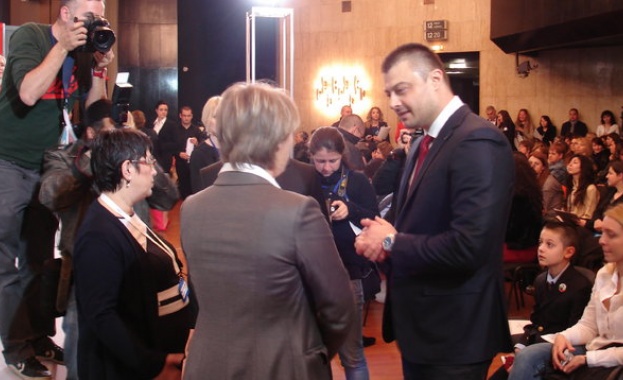 Започна учредителната конференция на женската организация на ББЦ