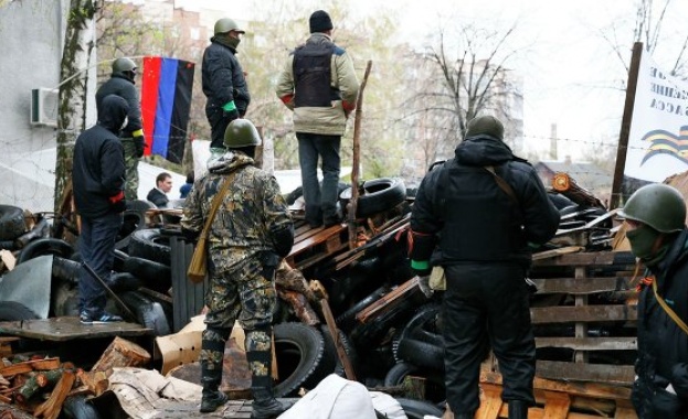 Сепаратисти окупираха кметството в Мариупол