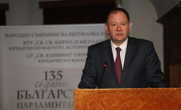 Миков: Повелите на Търновската конституция и днес ни дават свобода