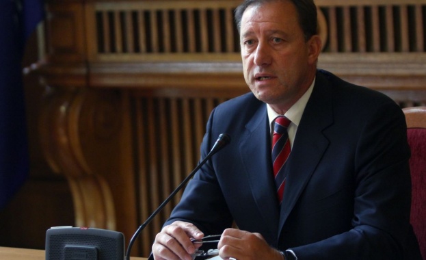 Военният министър се обяви за мащабни учения на НАТО