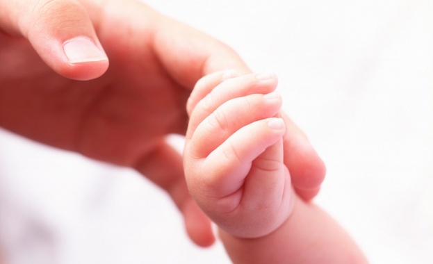 Майката от Кнежа подава молба да й върнат децата