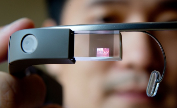 Google пак се захвана с умните очила 