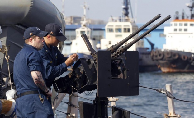 Втори американски военен кораб в Черно море