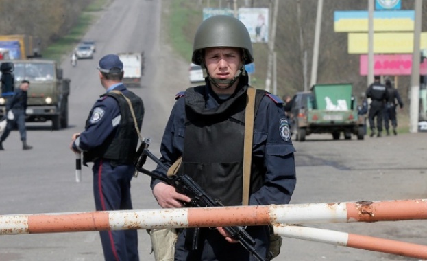 Украйна не планира да затваря границата с Русия