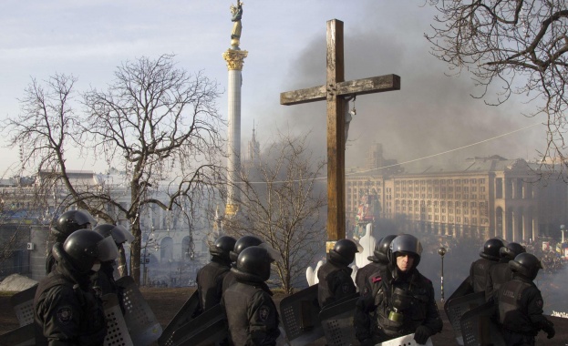 „Российская газета”: Украинската власт има спешна нужда от жертви