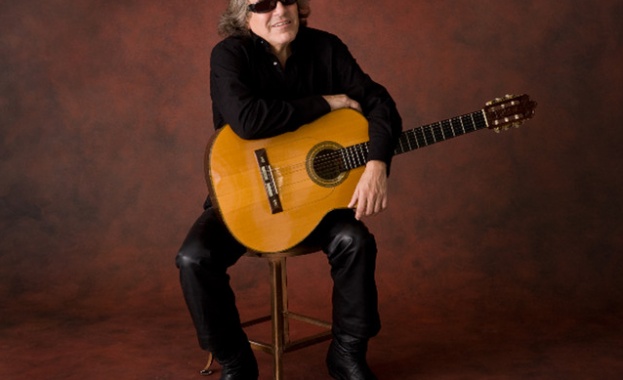 Грешка в имената погреба виртуозния китарист и музикант Хосе Фелисиано