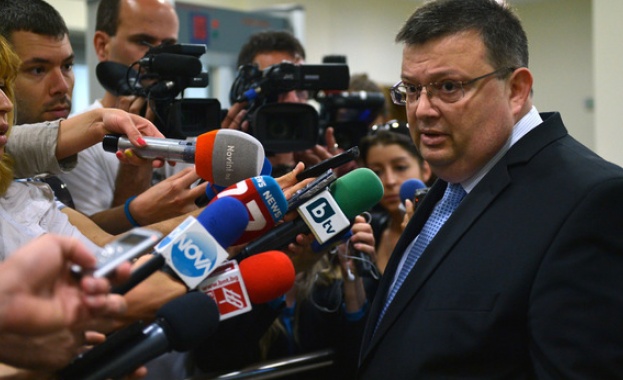 Прокуратурата, ЦИК и КЗЛД ще си взаимодействат по сигнали за неправомерно използване на лични данни