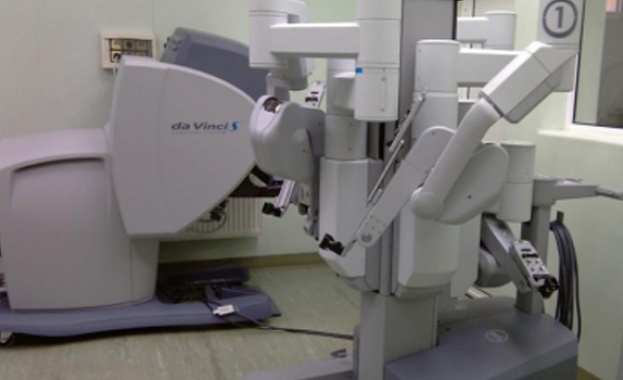 Първите операции с роботизираната система "Да Винчи" вече са факт 