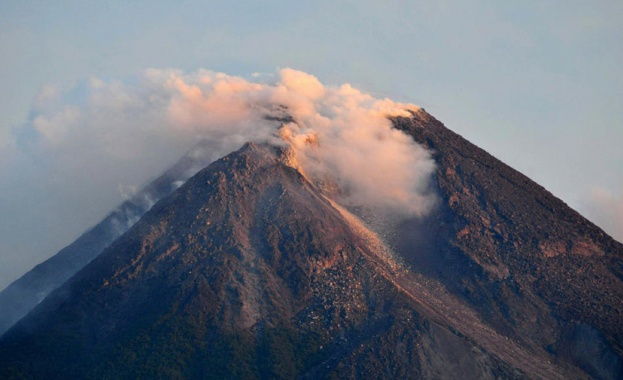 Мерапи се събуди
