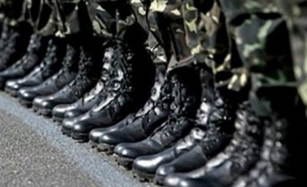 Командос застреля свой в тъмното