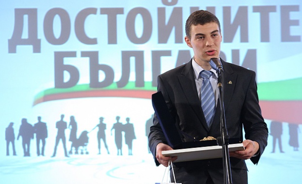 "24 часа" и БНТ отличават достойните българи на годината