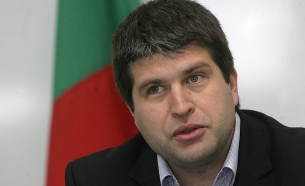 По електронен път идват над 95 от данъчните декларации дори