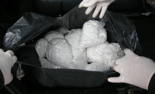 МВР разби канал за наркотици в Нови пазар