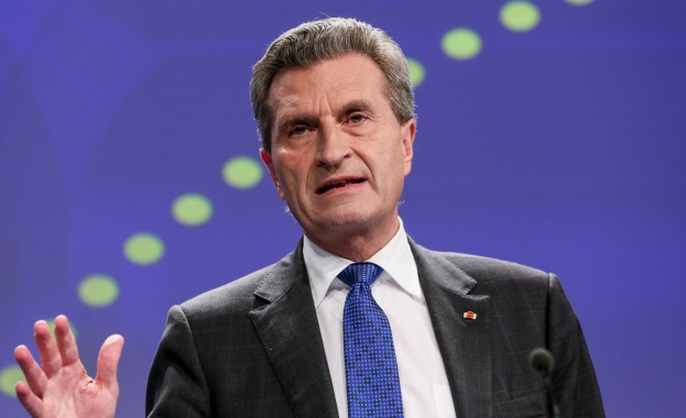 Йотингер е поканил Русия и Украйна на специална среща за газа 