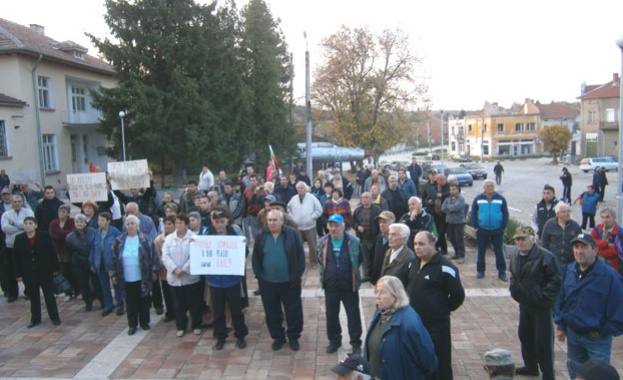 Казанлъшко село на бунт срещу сирийски бежанци 