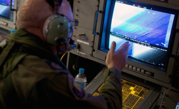 Malaysia Airlines потвърди, че е загубила контакт с лайнера си 