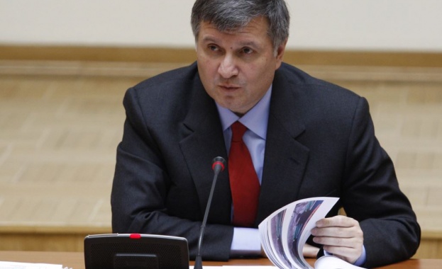 Арсен Аваков: Спецоперацията в Югоизточна Украйна не е прекратявана