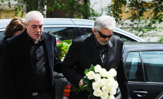 Близки, приятели и много политици се простиха с Мария Данаилова