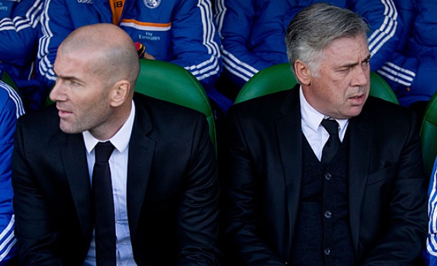 Зидан напуска Реал, за да стане треньор на Бербатов