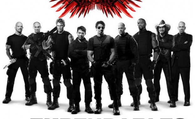 Стивън Сегал и Хълк Хоуган се снимат у нас в „Непобедимите 4"