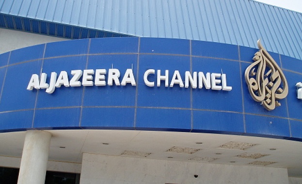 "Ал Джазира" съобщи, че израелските власти са задържали силово нейн репортер