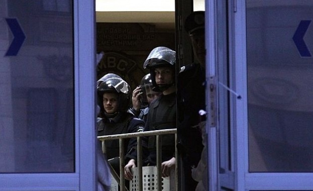 Превзеха местната администрация в Луганск