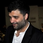 Бих си продал гласа, ако има кой да го купи. Но нямам намерение да купувам