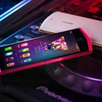 Китайска компания създаде перфектния смартфон за селфита 